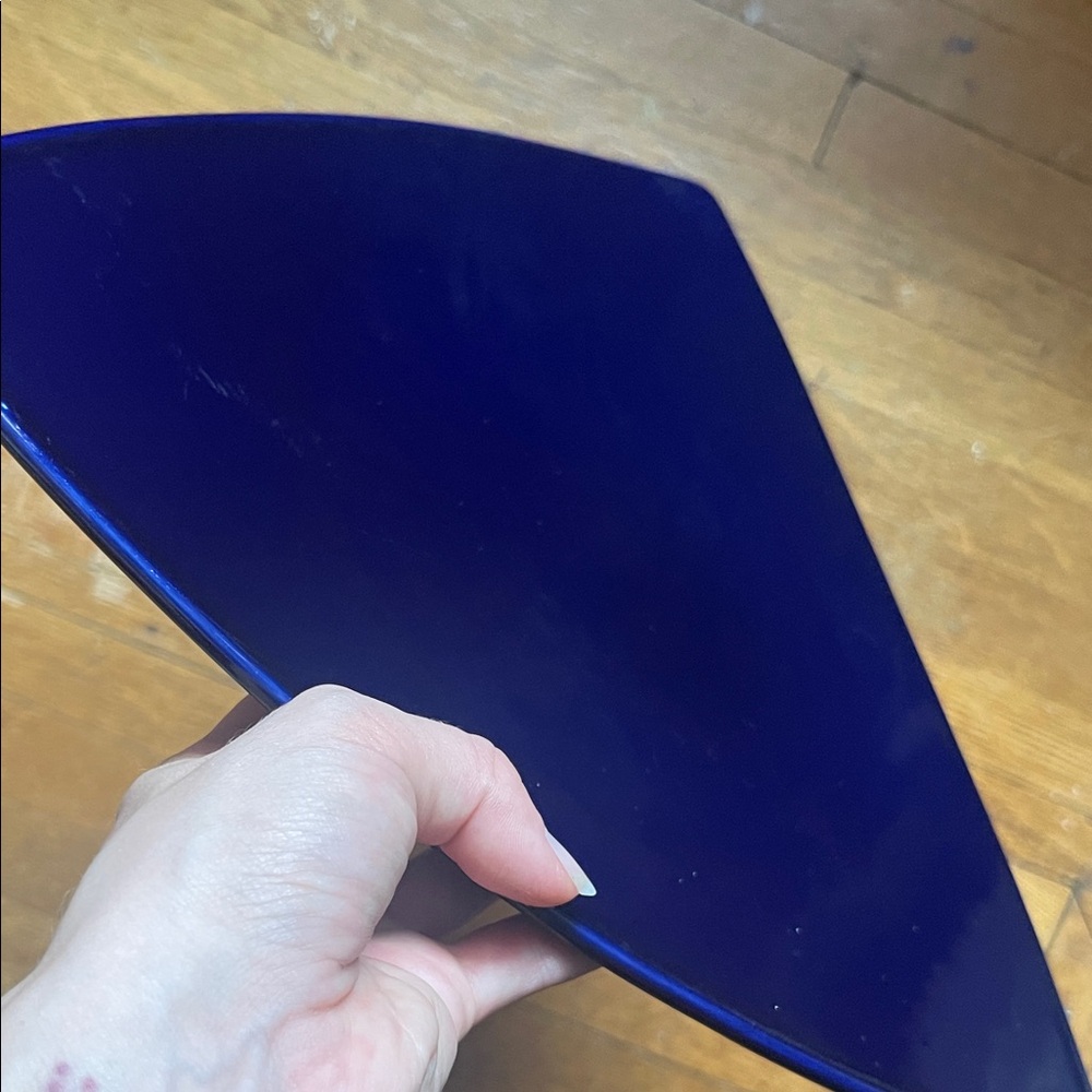 Triangular Dark Blue Plate - Picture 2 of 8